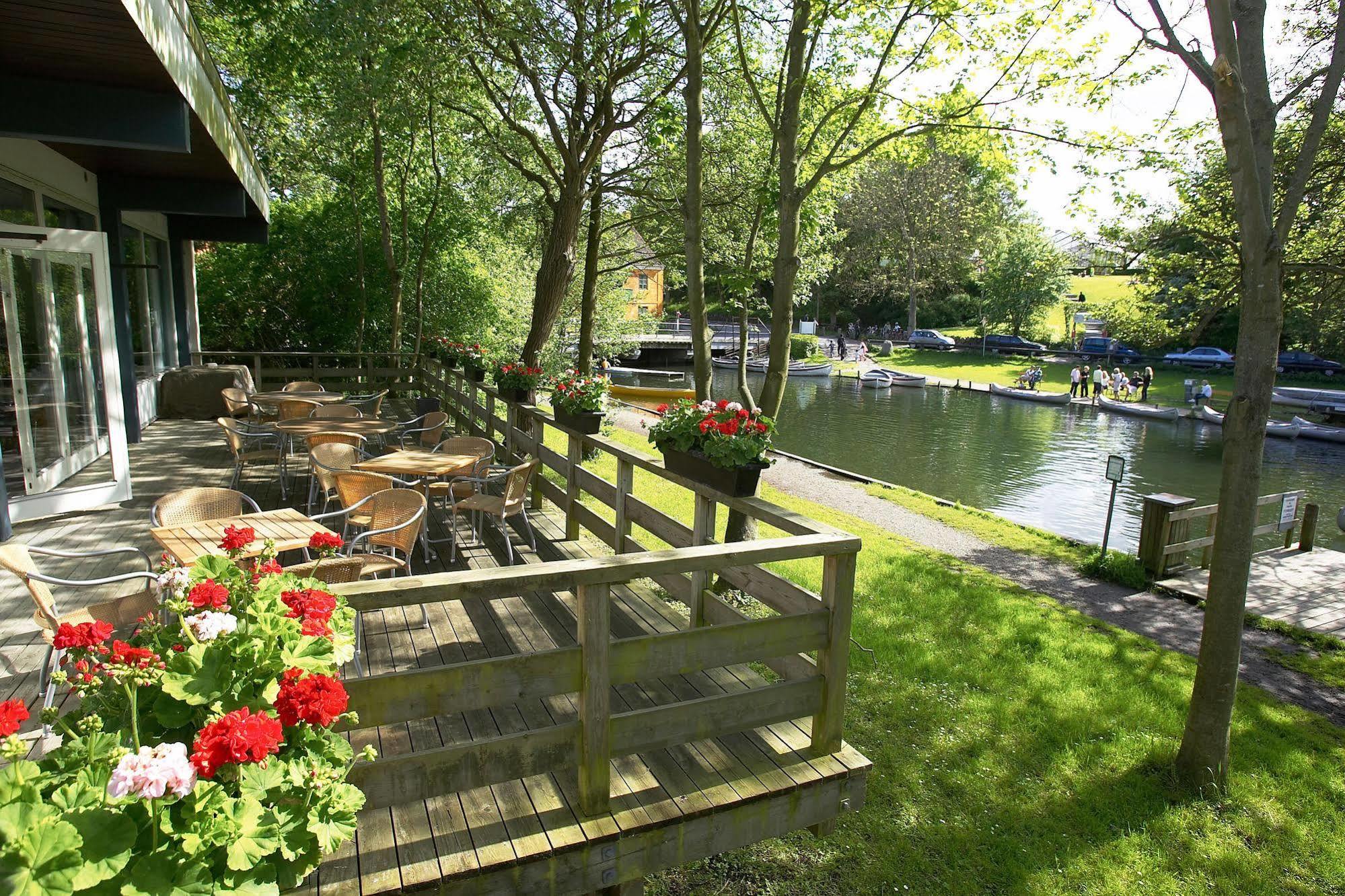 Frederiksdal Sinatur Hotel & Konference Конґенс-Люнґбю Екстер'єр фото