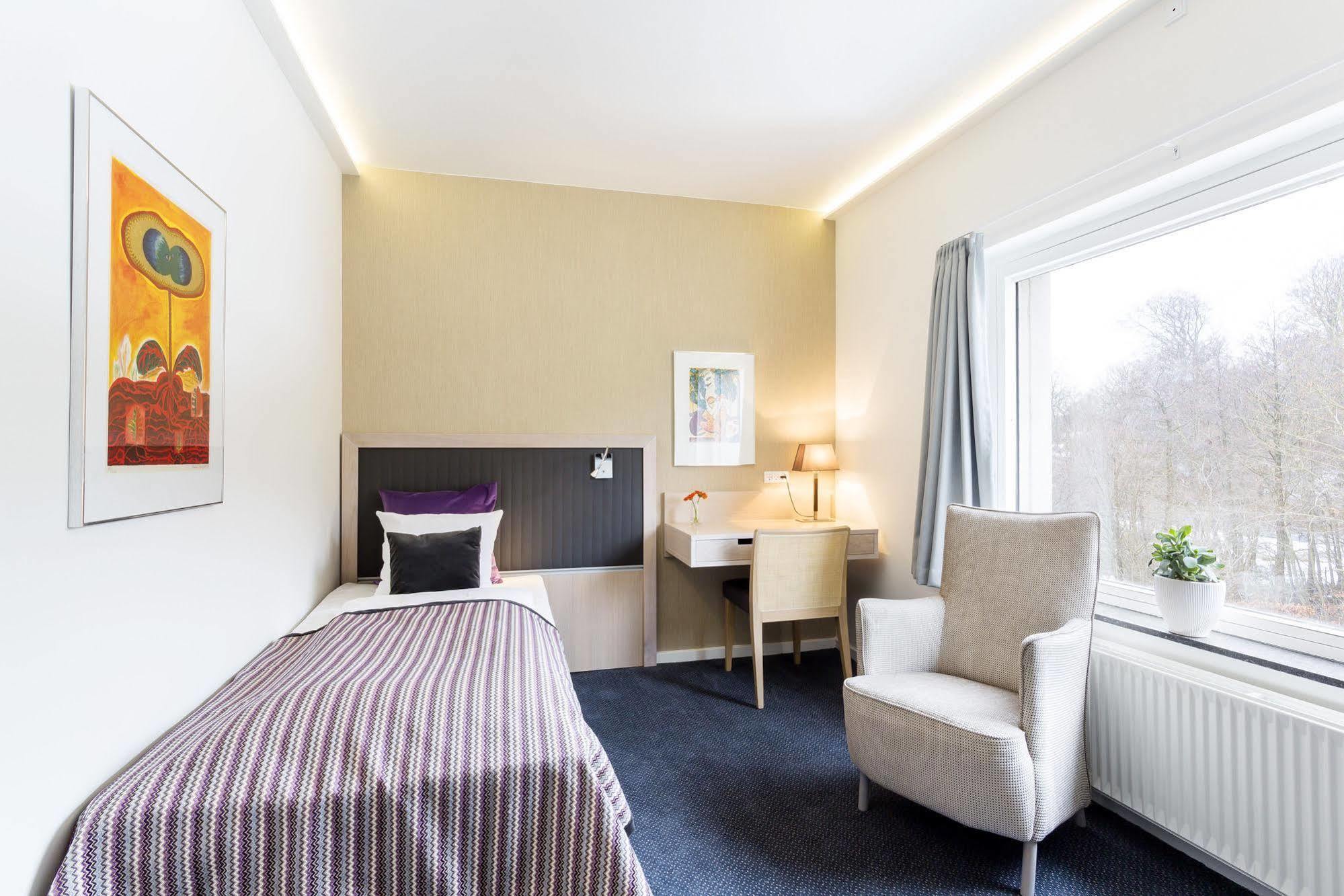 Frederiksdal Sinatur Hotel & Konference Конґенс-Люнґбю Екстер'єр фото